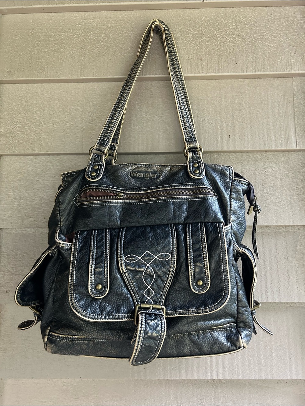 Wrangler Black Shoulder Bag with Contrast Stitching